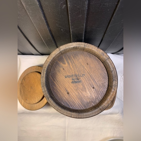 Vintage Basketville Hard Wood floral Painted Barrel - Picture 9 of 10
